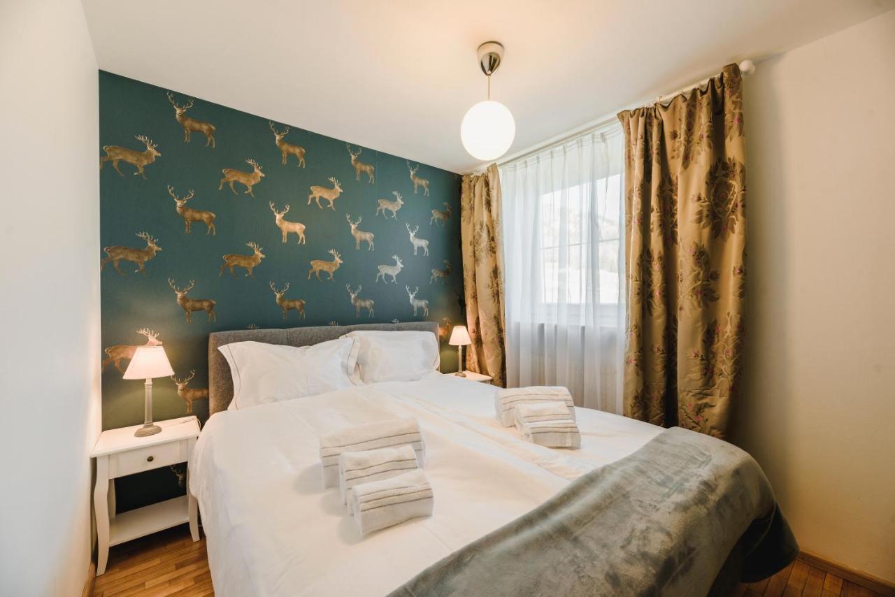 Renoviertes Apartment Mit Terrasse An Der Piste Mit Kostenlosen Wifi Кареца ал Лаго Екстериор снимка